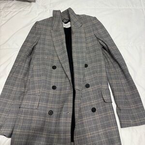 Aritzia Babaton blazer